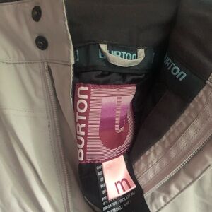 Burton Womens snowboarding pants size medium